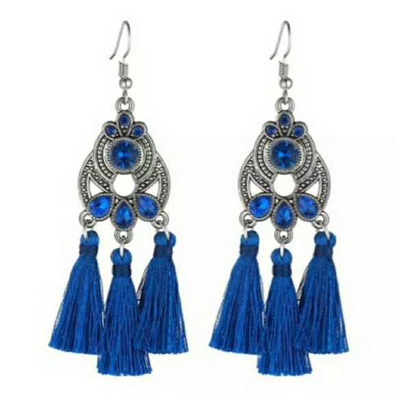 Jewelry - NEW! 💙 SILVER-TONE BLUE TASSEL BOHO EARRINGS